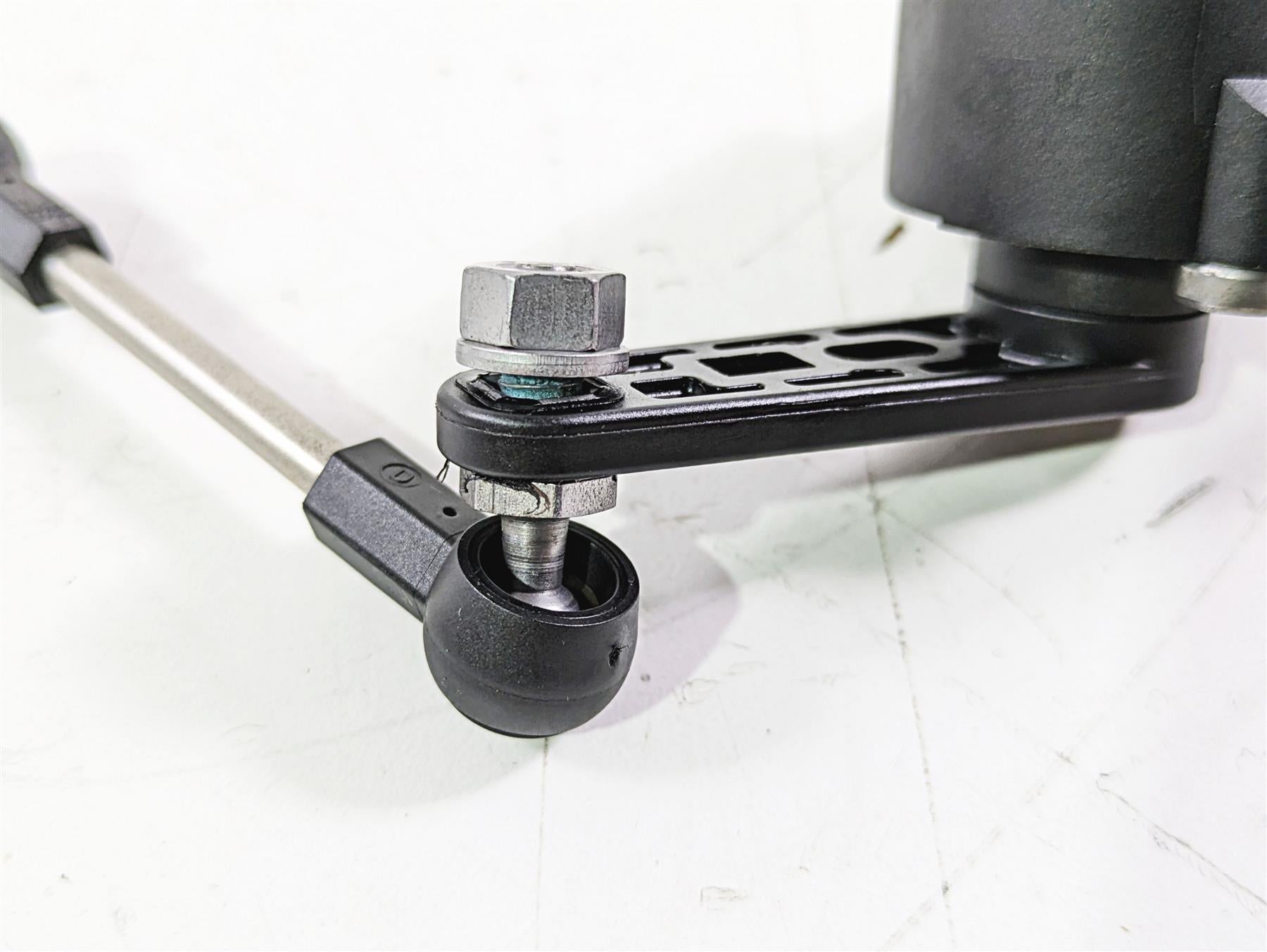 2018 BMW R1200GS GSW K50 Front Rear Leveling Sensor Set 37146870000 {{ shop.shopifyCountryName }} - Mototech271