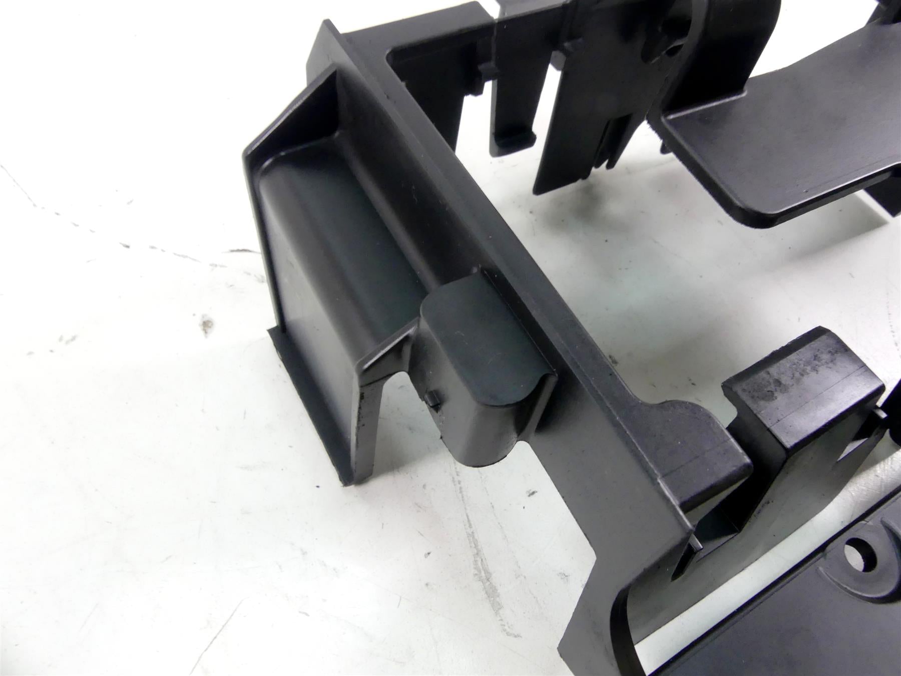2017 Harley Softail FXSB Breakout Electrical Carrier Mount Holder 69200451 {{ shop.shopifyCountryName }} - Mototech271