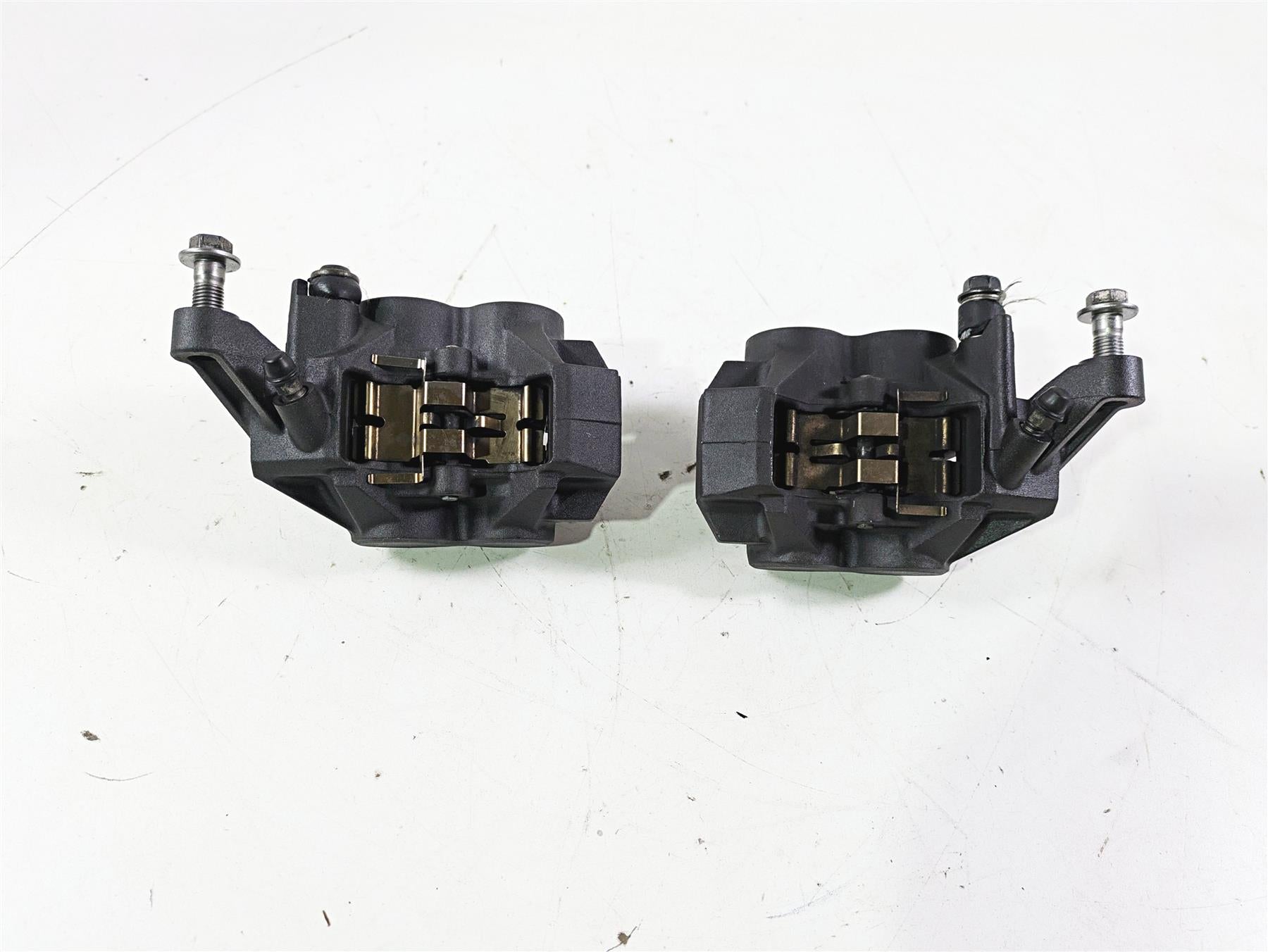 2012 Yamaha XT1200 Super Tenere Front Brake Caliper Set 23P-2580T-00 23P-2580U {{ shop.shopifyCountryName }} - Mototech271