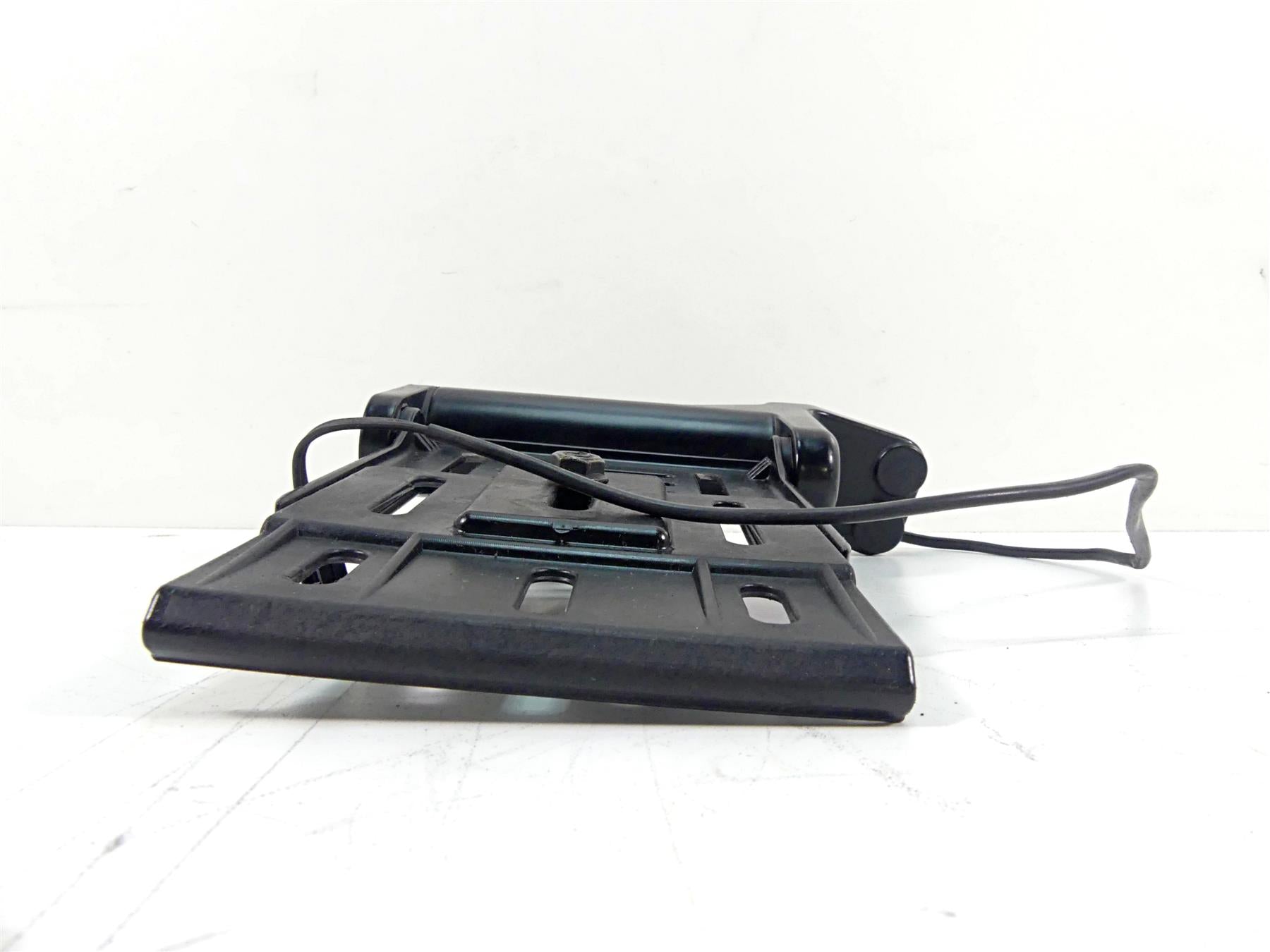 2013 Harley VRSCF Muscle Vrod Rear Side License Plate Holder 69390-09 {{ shop.shopifyCountryName }} - Mototech271