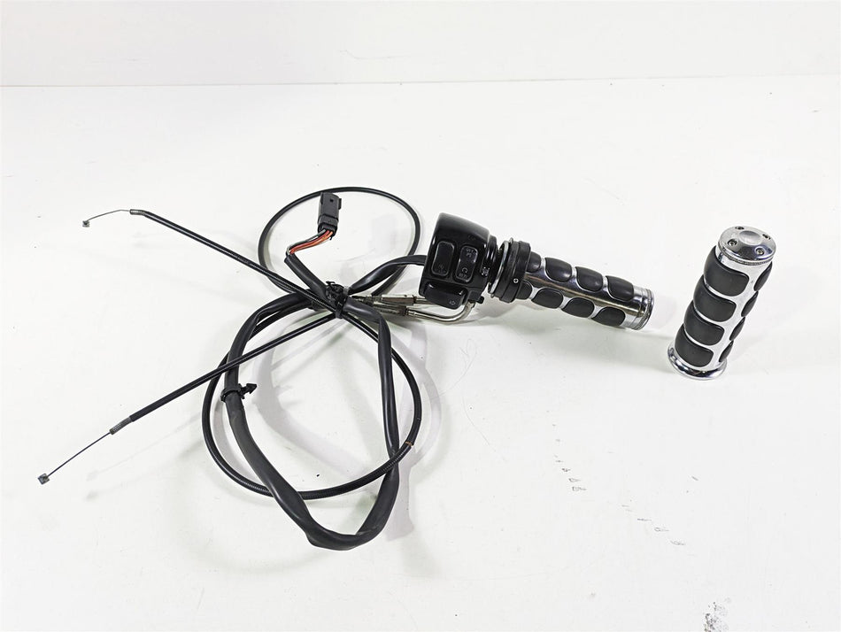 2008 Harley FLSTC Softail Heritage Right Control Switch + Throttle Set 71684-06 {{ shop.shopifyCountryName }} - Mototech271