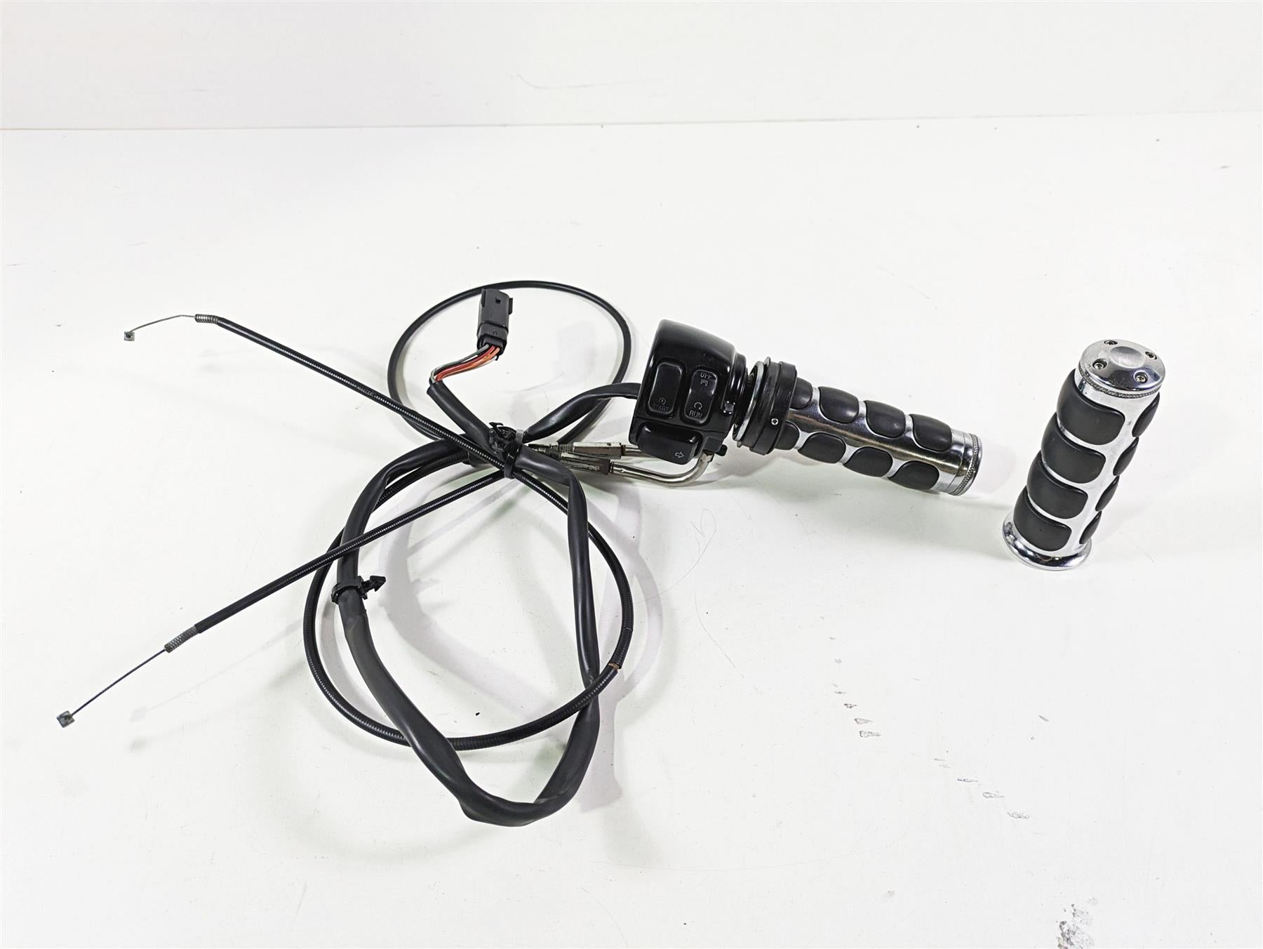2008 Harley FLSTC Softail Heritage Right Control Switch + Throttle Set 71684-06