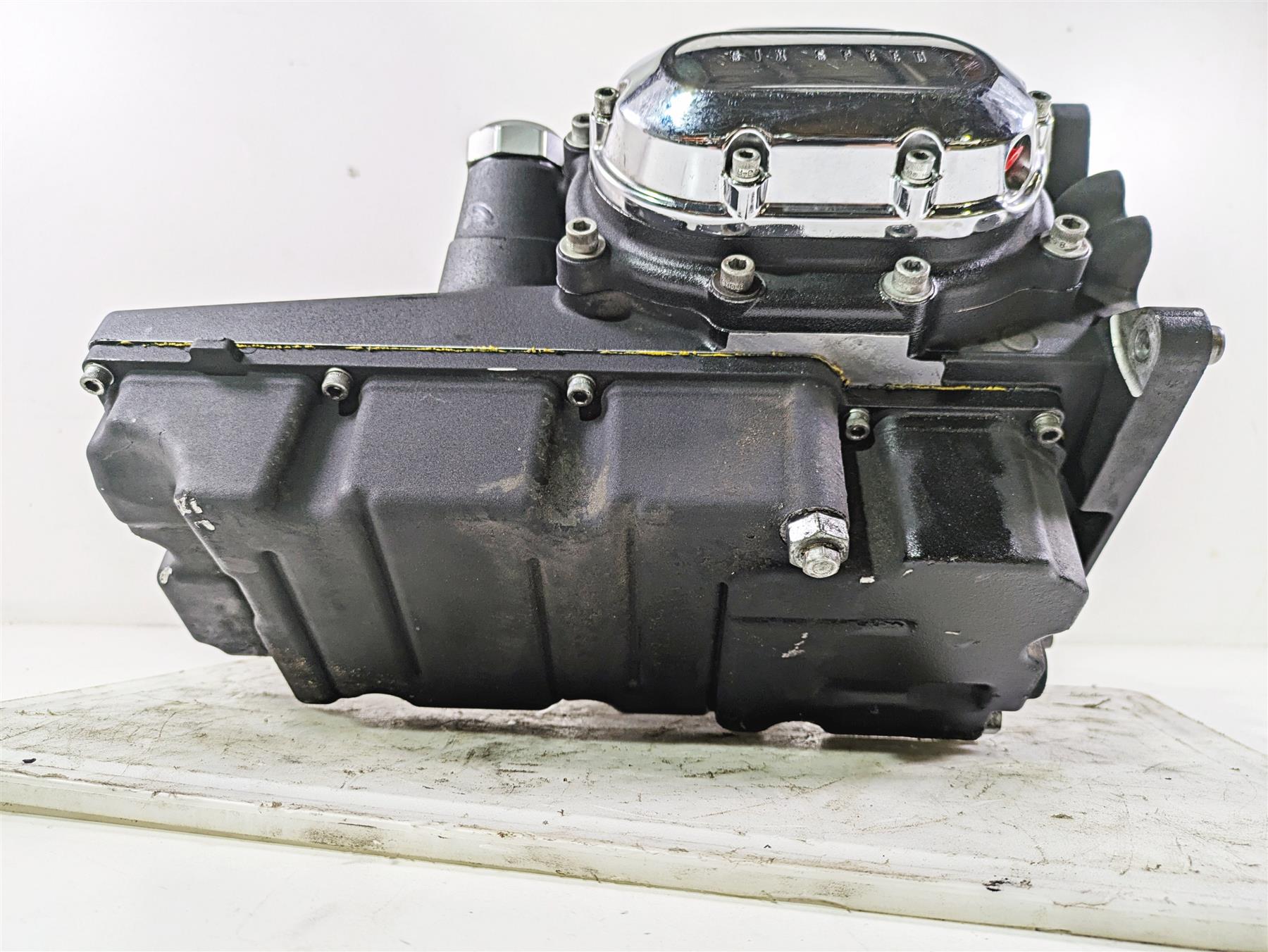 2010 Harley Touring FLHX Street Glide Transmission Gear Box 6 Speed 33166-10A {{ shop.shopifyCountryName }} - Mototech271