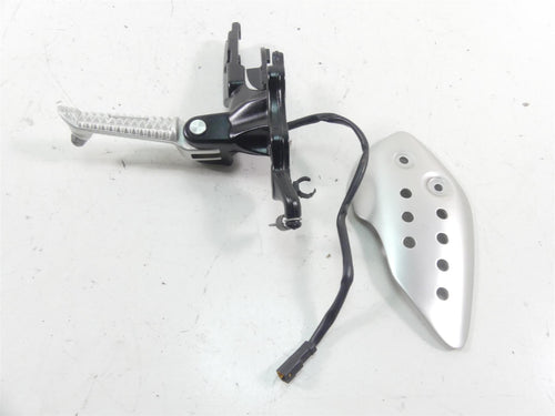2017 Triumph Thruxton 1200 R Right Front Footpeg Foot Peg + Bracket T2081084 | Mototech271