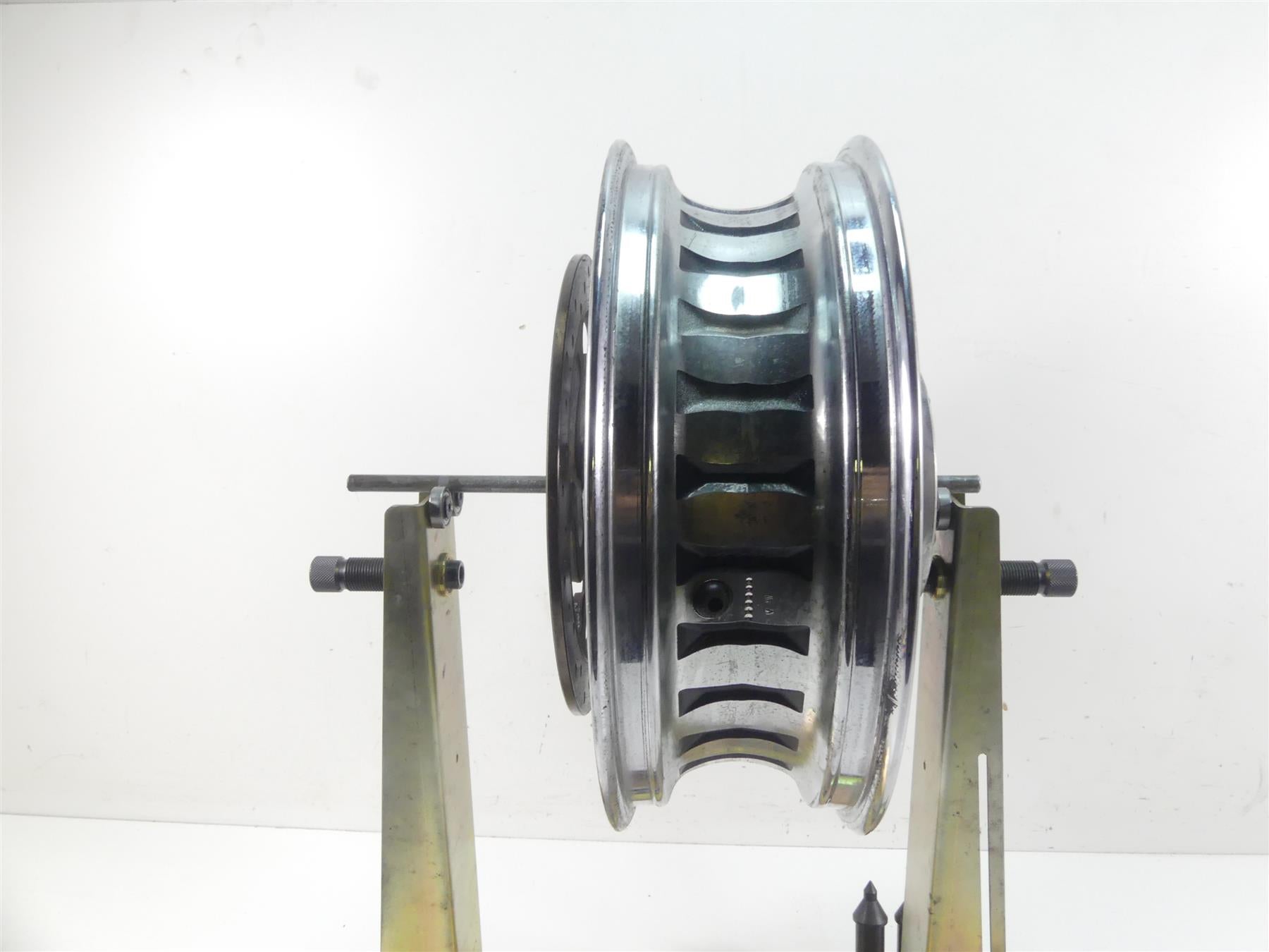 2013 Harley Touring FLHTK Electra Glide 16x5 Rear Wheel Cast 28 Spoke 42196-10 {{ shop.shopifyCountryName }} - Mototech271