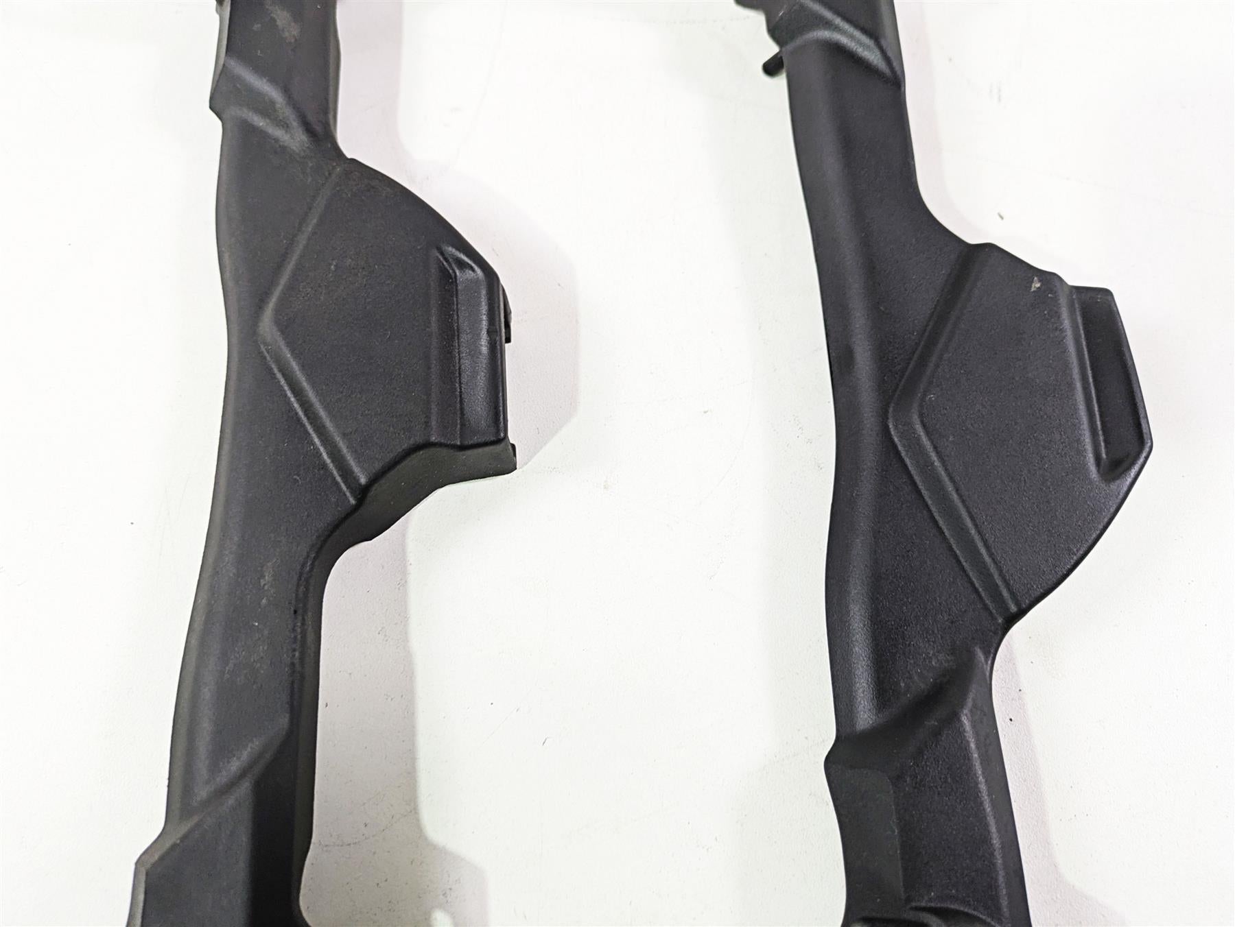 2010 BMW R1200RT K26 Saddlebag Holder Bracket Mount Set 46547699903 46547699904 {{ shop.shopifyCountryName }} - Mototech271