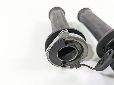 2006 BMW R1200GS K255 Adv Heated Handlebar Grips Set 61317727067 61317695470 {{ shop.shopifyCountryName }} - Mototech271