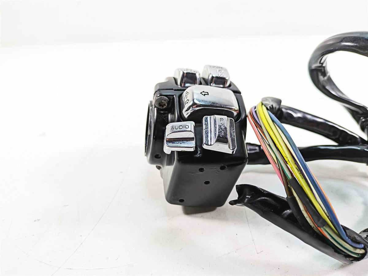 2005 Harley Touring FLHTCUI Electra Glide Left Hand Control Switch Read 71597-96 {{ shop.shopifyCountryName }} - Mototech271