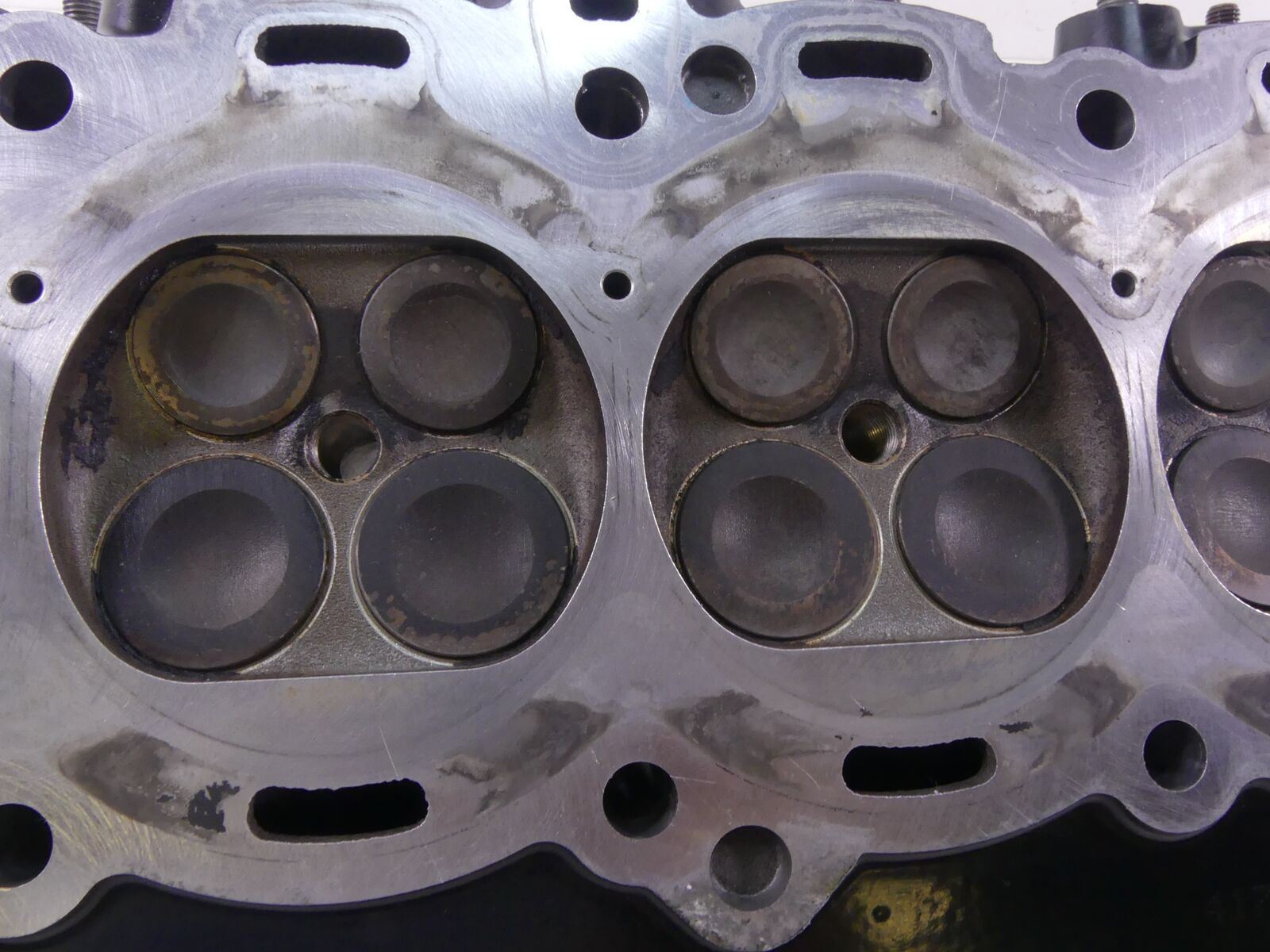 2018 BMW K1600 Bagger Cylinderhead Cylinder Head Valve Housing 11118564042 {{ shop.shopifyCountryName }} - Mototech271