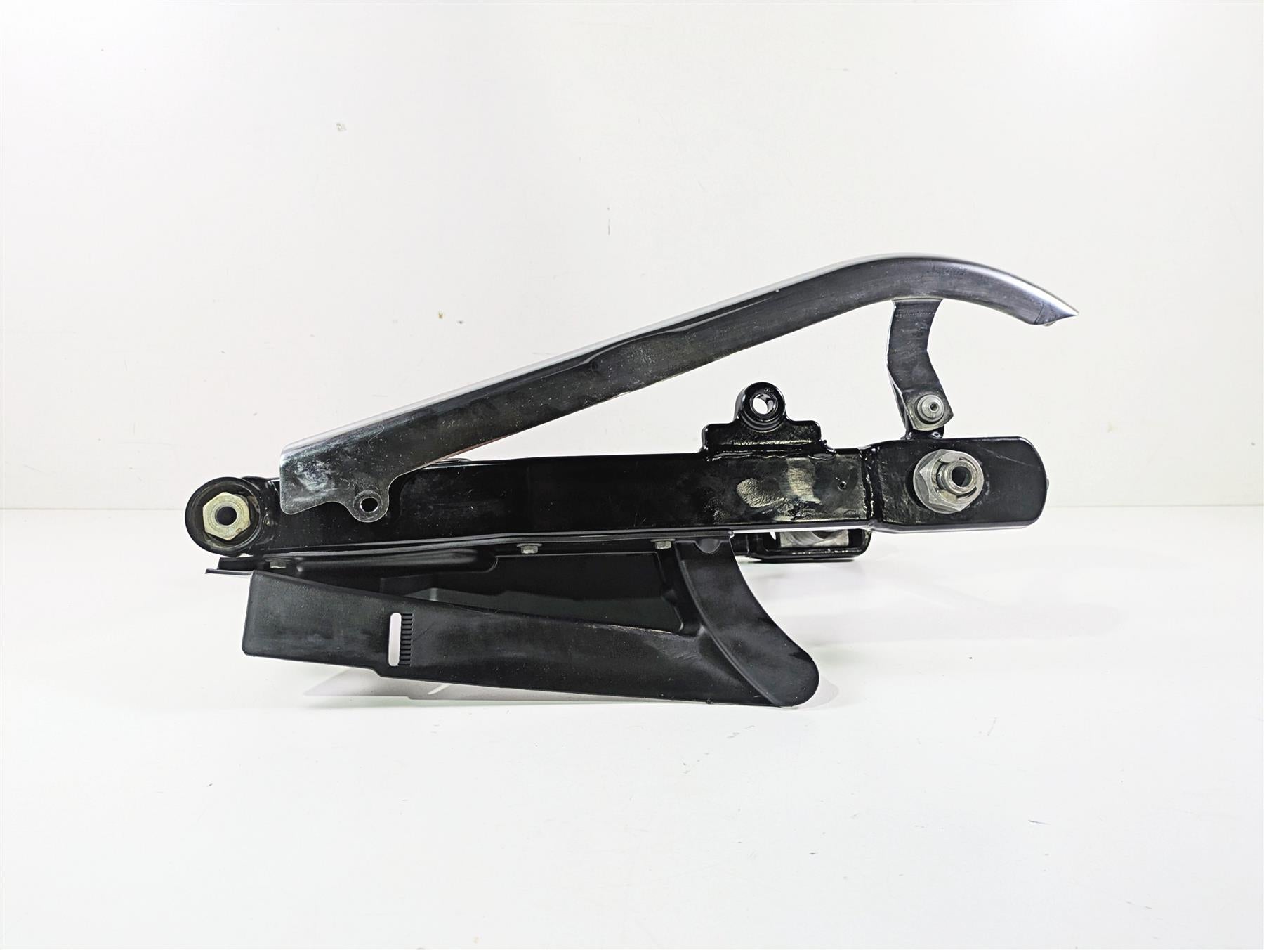 2014 Harley FXDF Dyna Fat Bob Rear Swingarm & Belt Guards 47820-10 {{ shop.shopifyCountryName }} - Mototech271