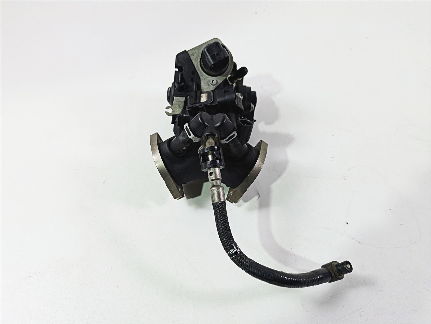 2011 Harley FXDC Dyna Super Glide Throttle Body Fuel Injection 27708-10 27618-06 {{ shop.shopifyCountryName }} - Mototech271