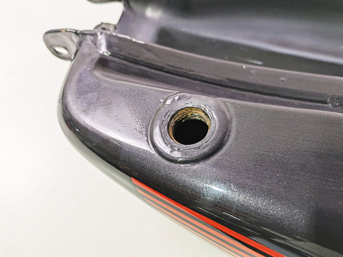 2011 Harley FXDC Dyna Super Glide Fuel Gas Petrol Tank Reservoir - Read 61000705 {{ shop.shopifyCountryName }} - Mototech271
