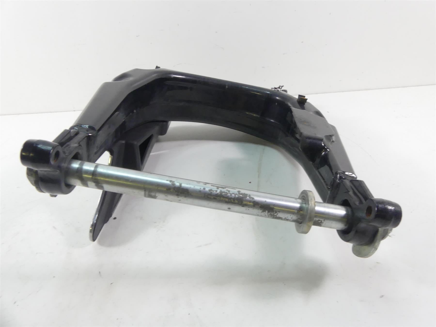 2010 Harley Touring FLHX Street Glide Rear Swingarm Swing Arm Fork 47549-09 {{ shop.shopifyCountryName }} - Mototech271