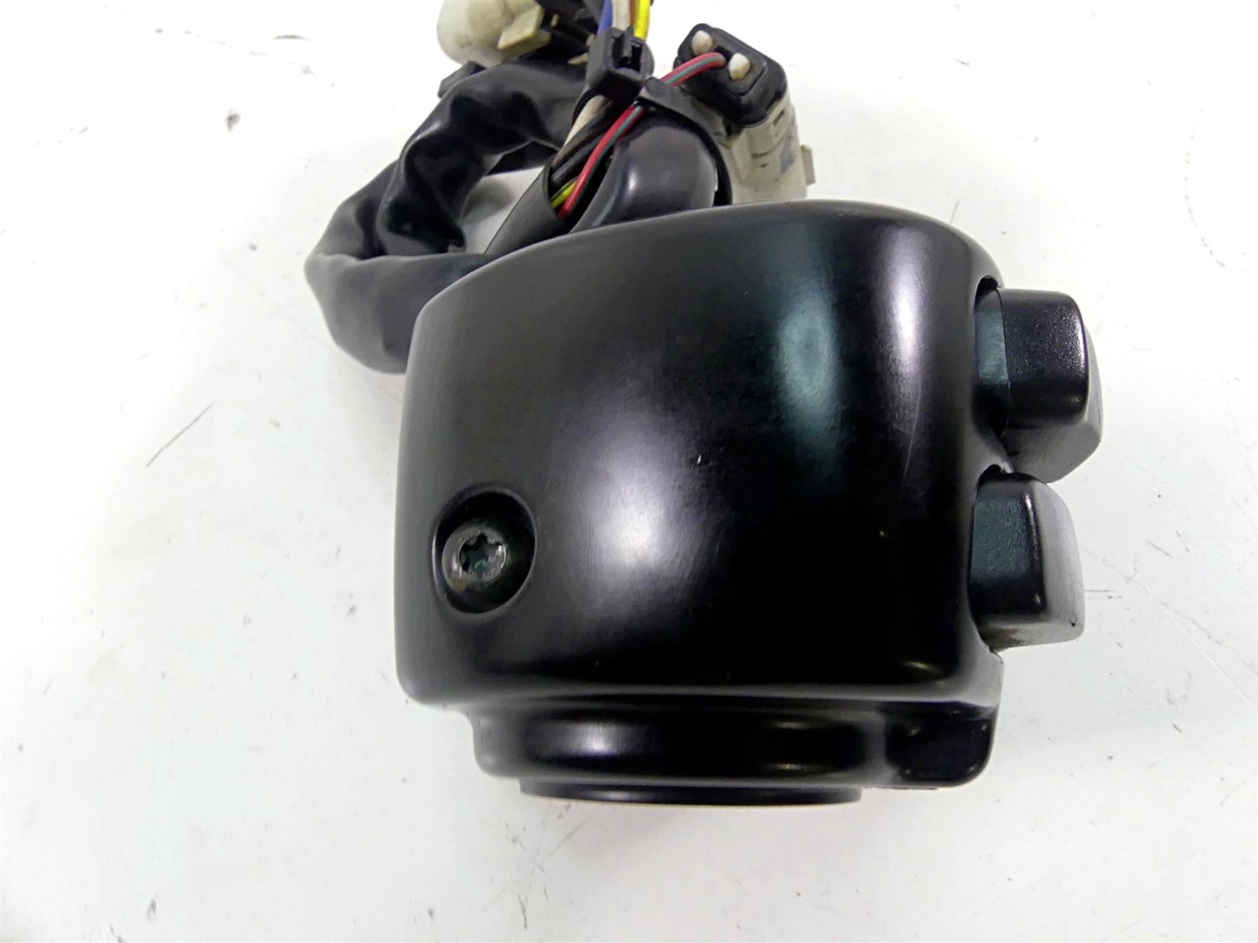 2007 Harley Touring FLHRC Road King Left Hand Cruise Control Switch 71682-06A {{ shop.shopifyCountryName }} - Mototech271