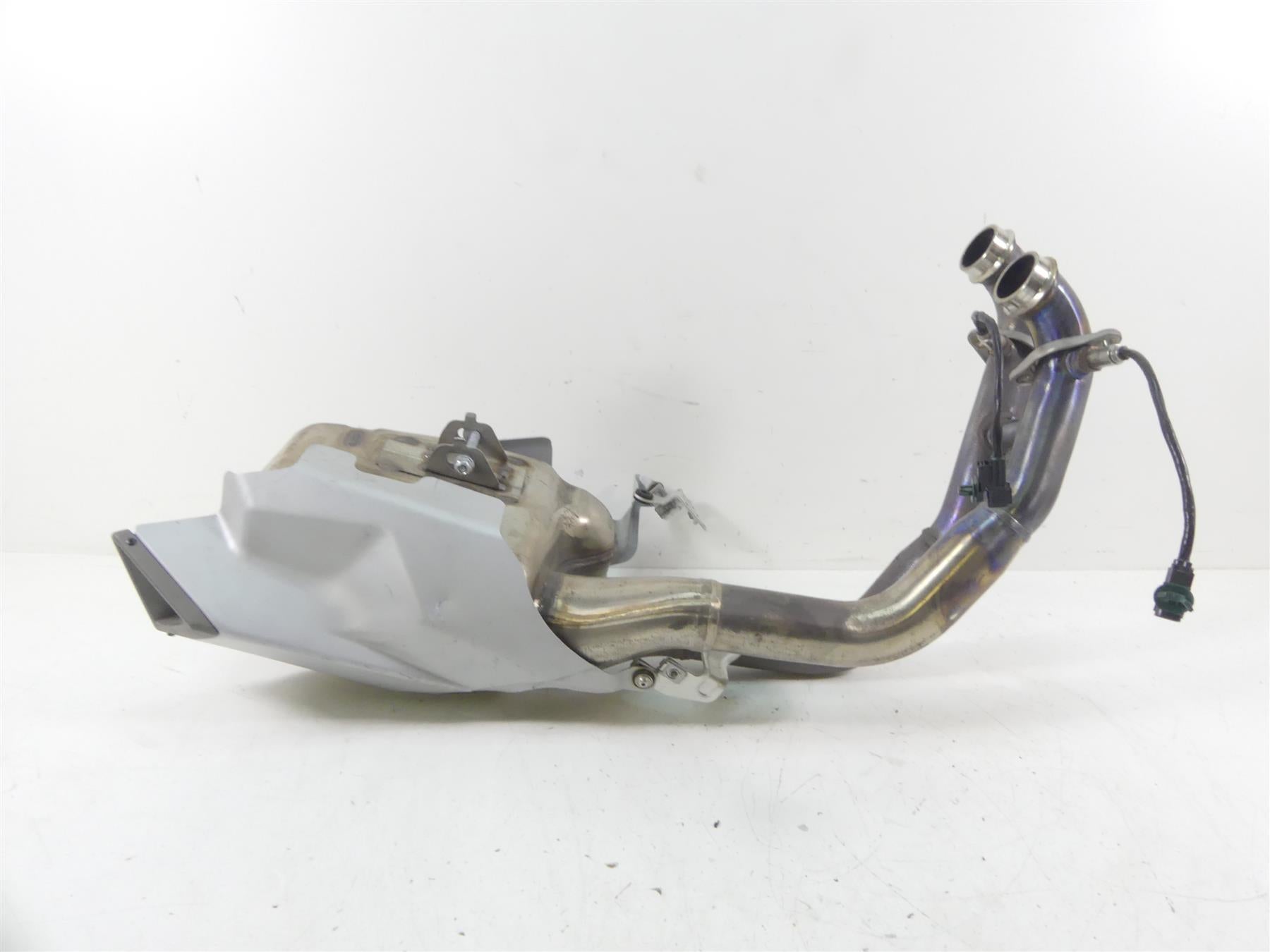 2021 Aprilia RS 660 Oem Exhaust Pipe Header Chamber Assembly 2B005290 {{ shop.shopifyCountryName }} - Mototech271
