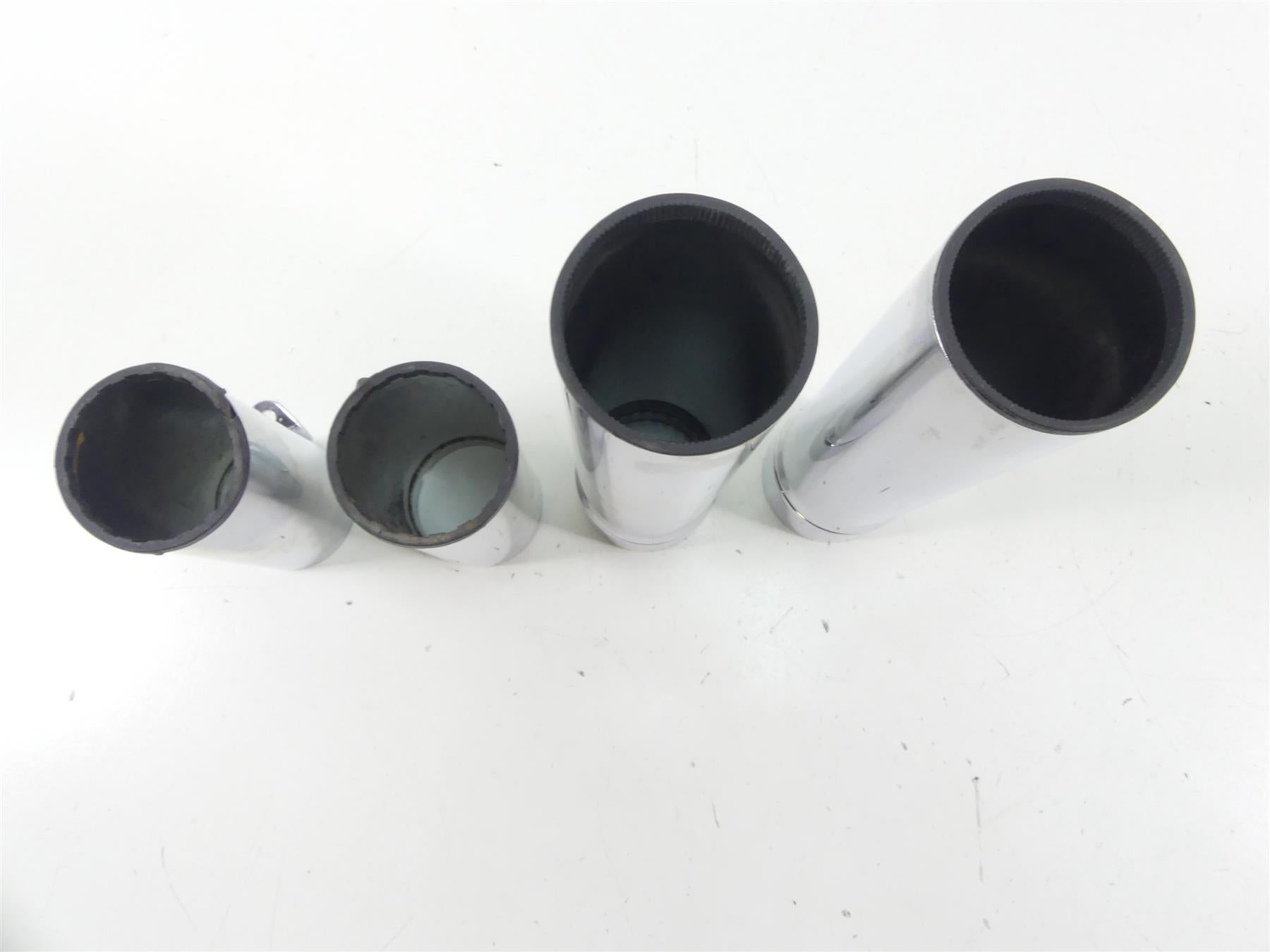 2005 Honda V-Twin VTX1800 S3 Nice Chrome Fork Cover Set 51620-MCV-R20 {{ shop.shopifyCountryName }} - Mototech271