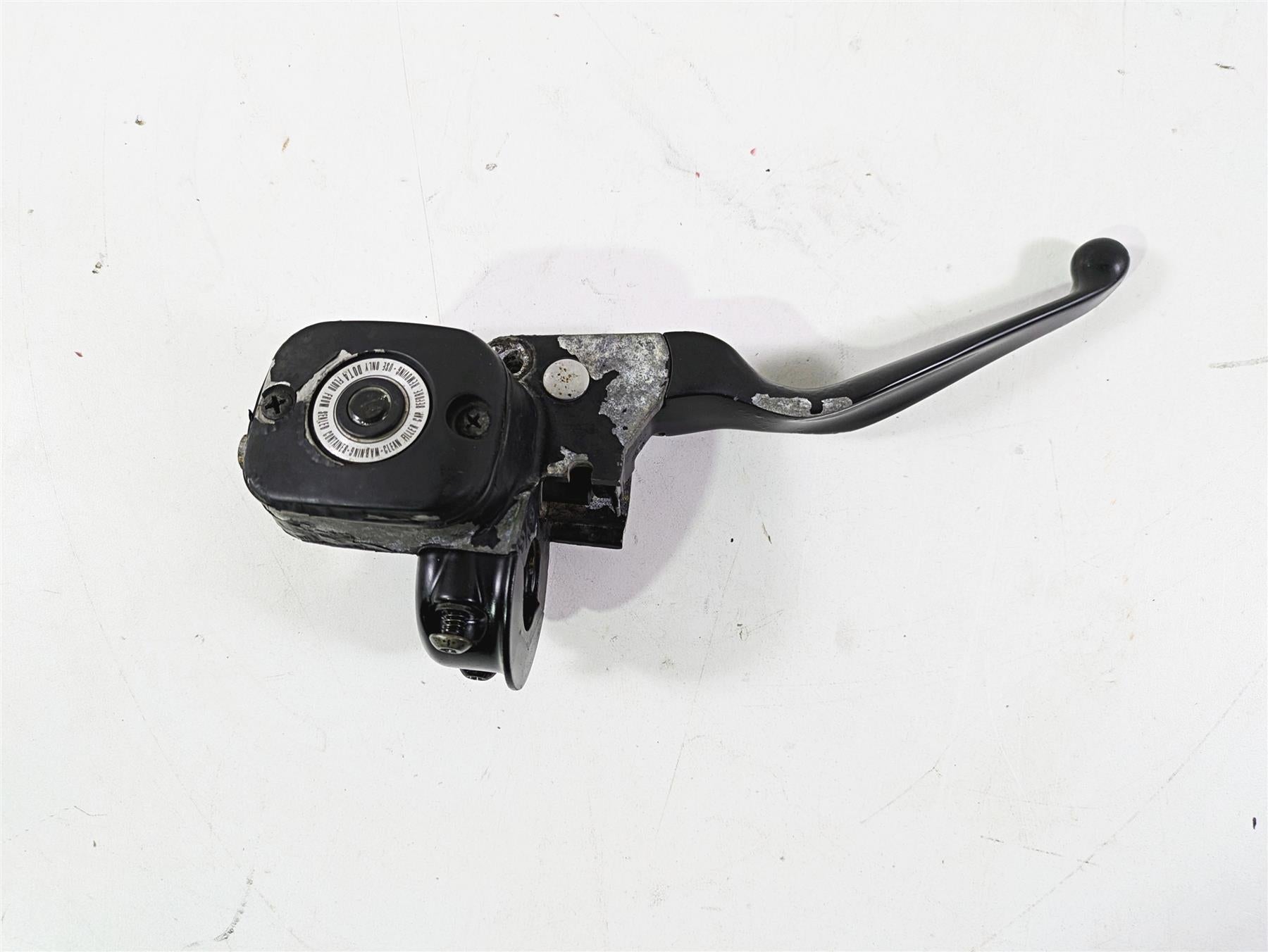 2008 Harley FLSTSB Cross Bones Front Master Cylinder 9/16" Bore 45019-08C {{ shop.shopifyCountryName }} - Mototech271