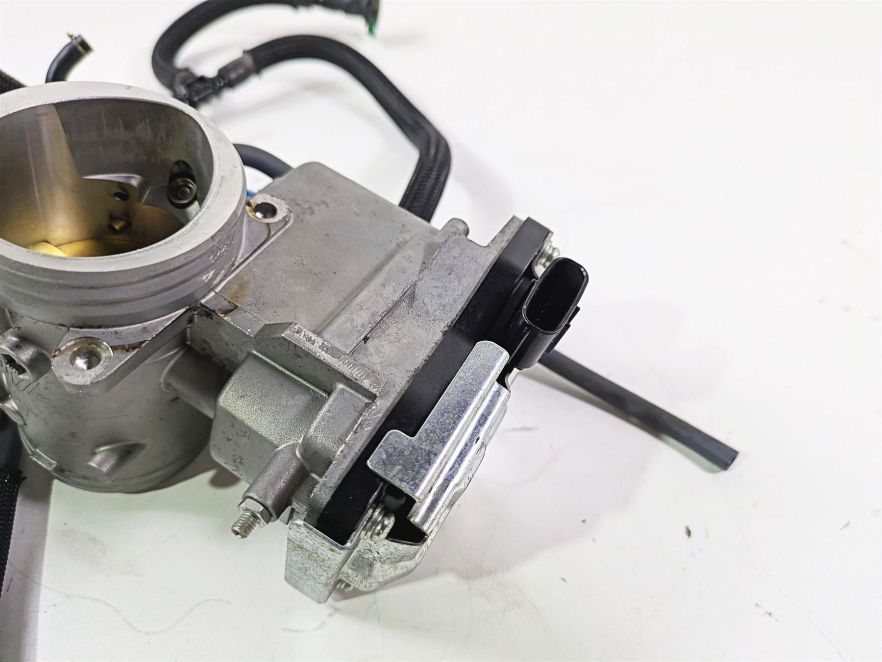 2020 Suzuki V-Strom 1050 XT Mikuni Throttle Body & Injector Set 13400-06L00 {{ shop.shopifyCountryName }} - Mototech271