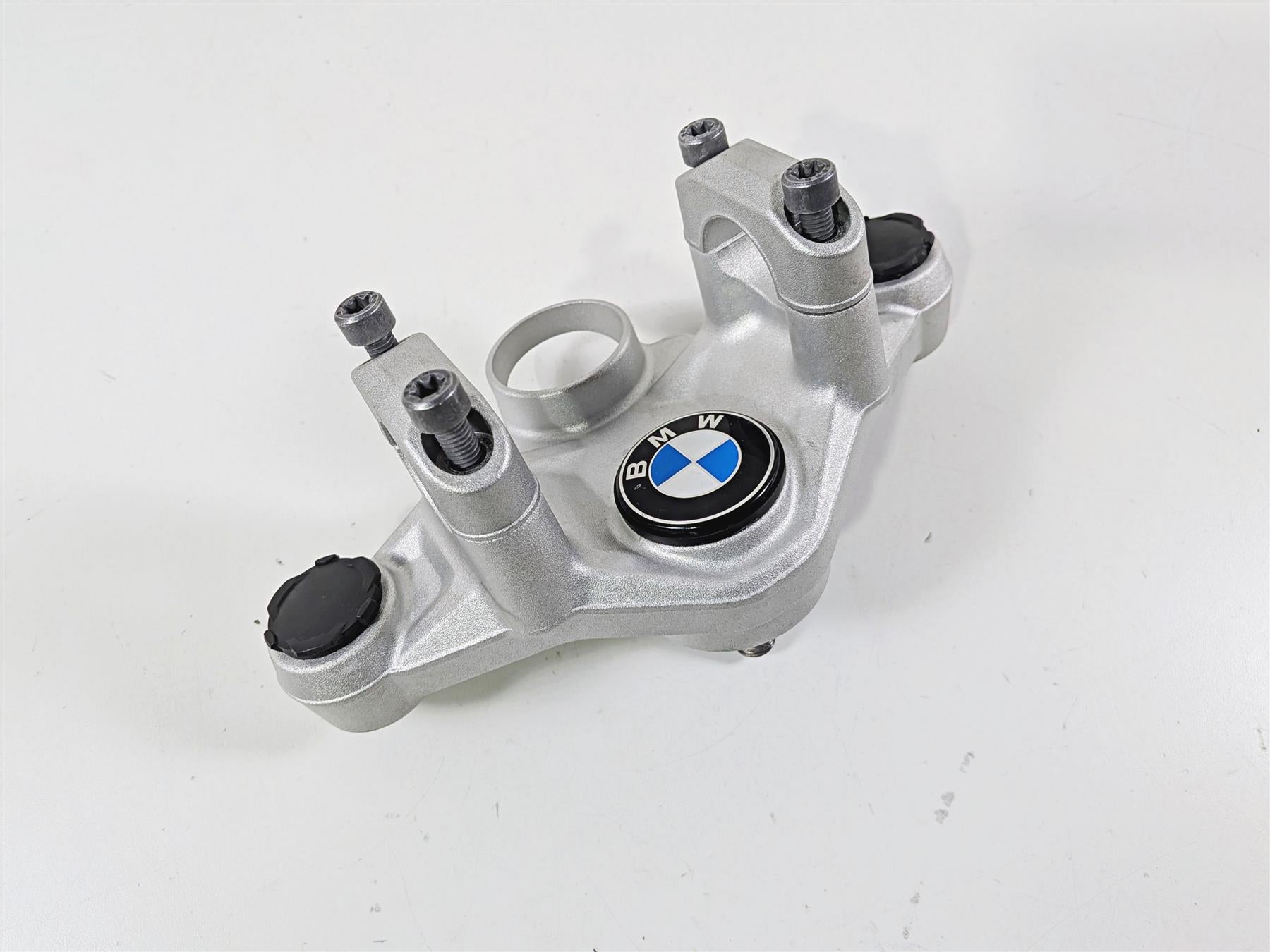 2016 BMW R1200 GS K50 Upper Triple Tree Steering Clamp 31428555849 {{ shop.shopifyCountryName }} - Mototech271