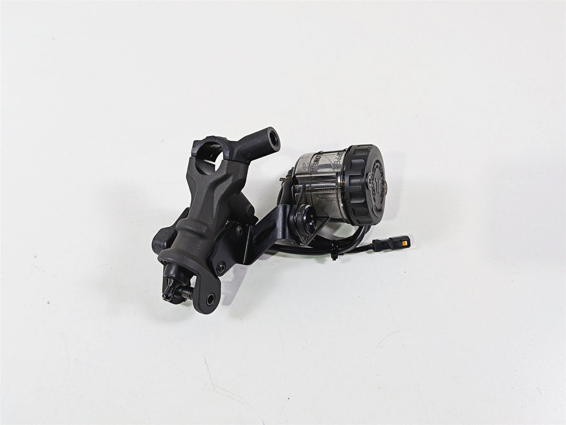 2022 Triumph Tiger 900 GT Pro Front Radial Brake Master Cylinder T2022194 {{ shop.shopifyCountryName }} - Mototech271