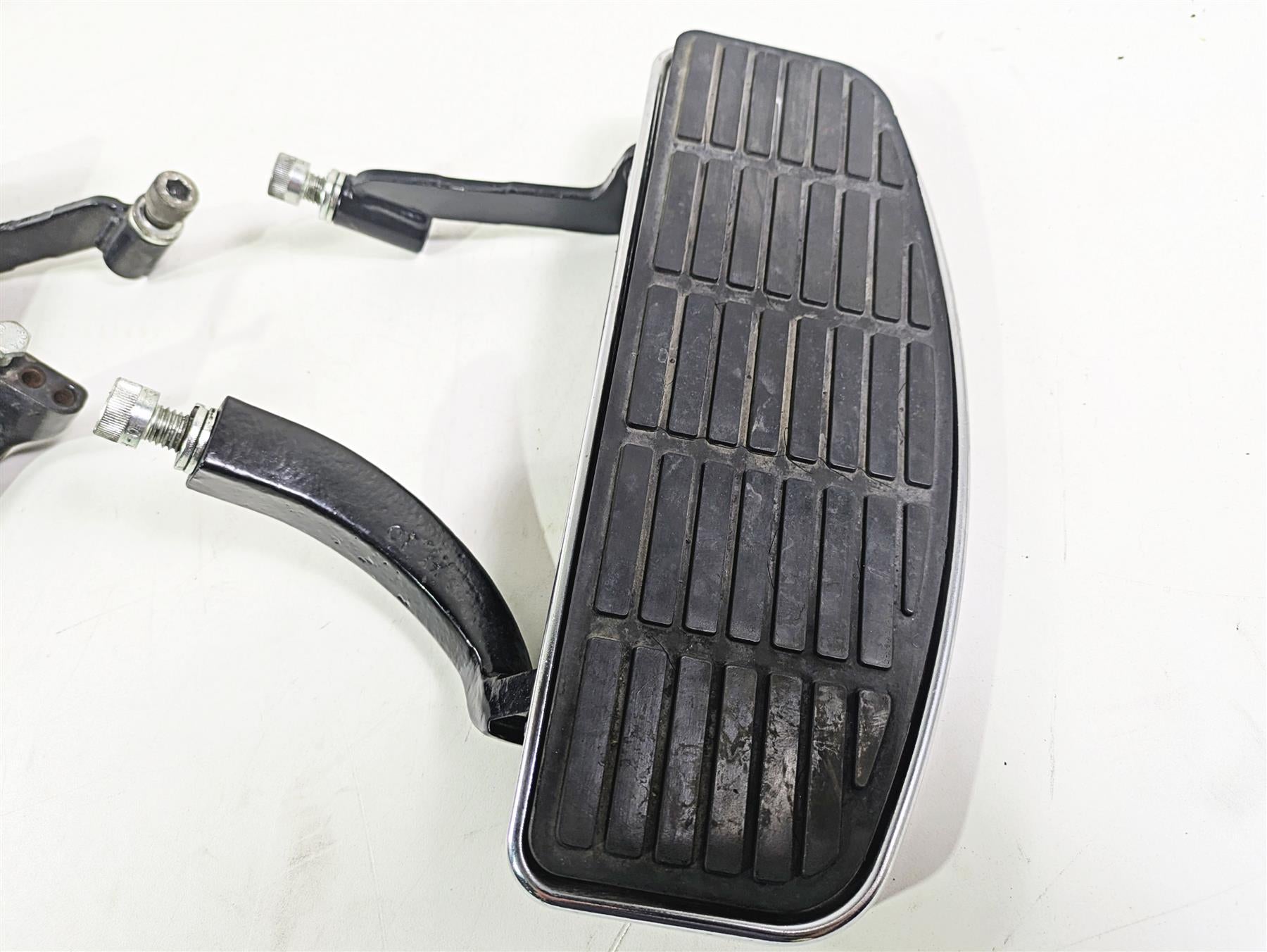 1996 Harley Touring FLHTCUI Electra Glide Front Rider Floor Board Set 50621-79A {{ shop.shopifyCountryName }} - Mototech271