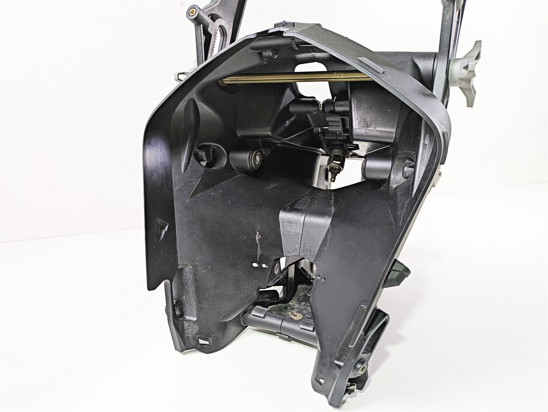 2020 KTM 1290 Super Adventure R Headlight Mask Holder Carrier Stay 6071401110033 {{ shop.shopifyCountryName }} - Mototech271