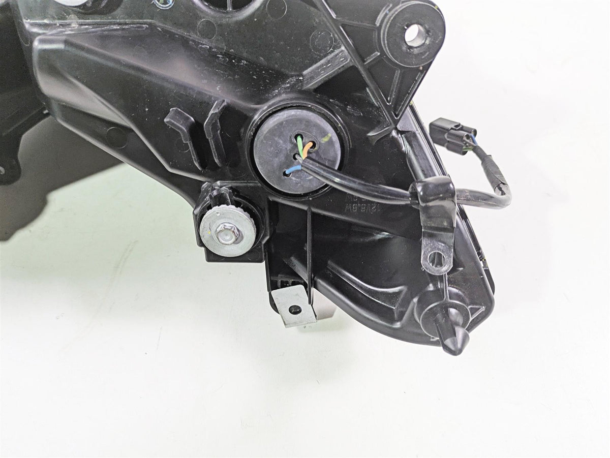 2020 Kawasaki ZX6R ZX636 Ninja Headlight Head Light Lamp Set READ 23004-0395 {{ shop.shopifyCountryName }} - Mototech271