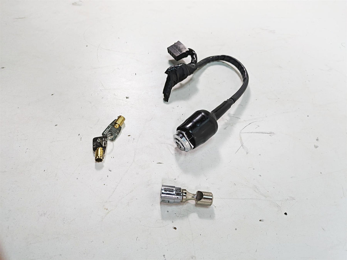 1999 Harley Dyna FXDL Low Rider Ignition Switch Steering Lock -Read 71428-90B {{ shop.shopifyCountryName }} - Mototech271