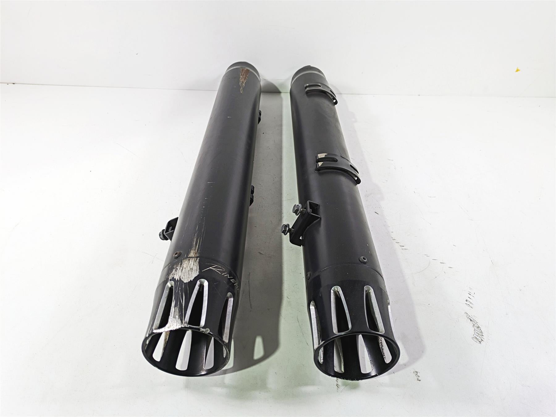 2018 Indian Chieftain Dark Horse Rinehart 4" Slip on Muffler Set 500-0501-Slot {{ shop.shopifyCountryName }} - Mototech271