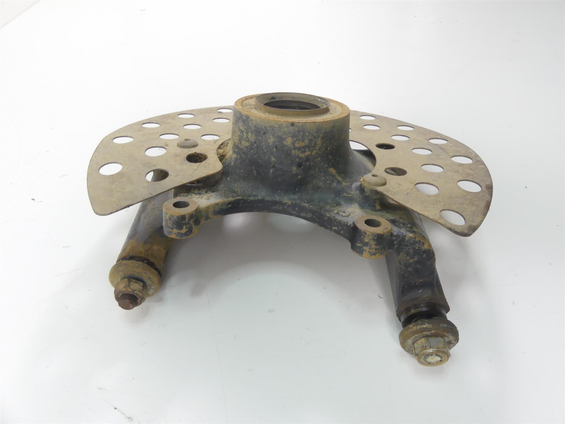 2016 Yamaha YXZ1000 R EPS SE Right Rear Wheel Spindle Knuckle 2HC-F532F-02-00 {{ shop.shopifyCountryName }} - Mototech271
