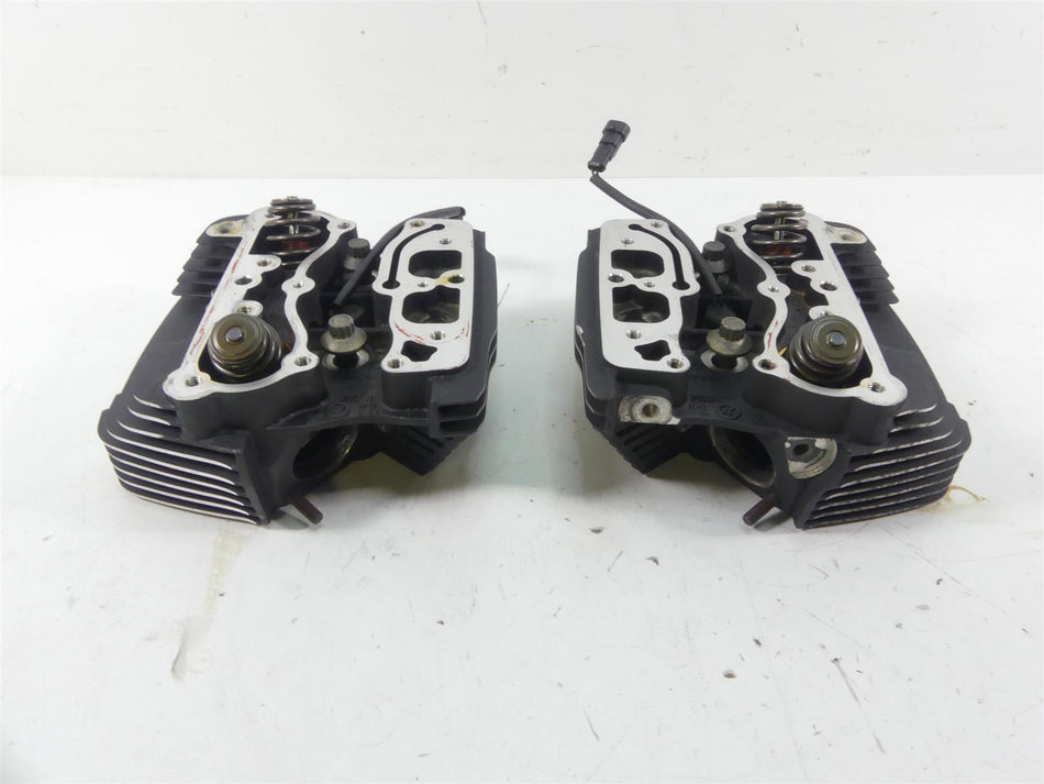 2013 Harley Touring FLHX Street Glide Cylinderheads Cylinder Head Set 17192-06B {{ shop.shopifyCountryName }} - Mototech271