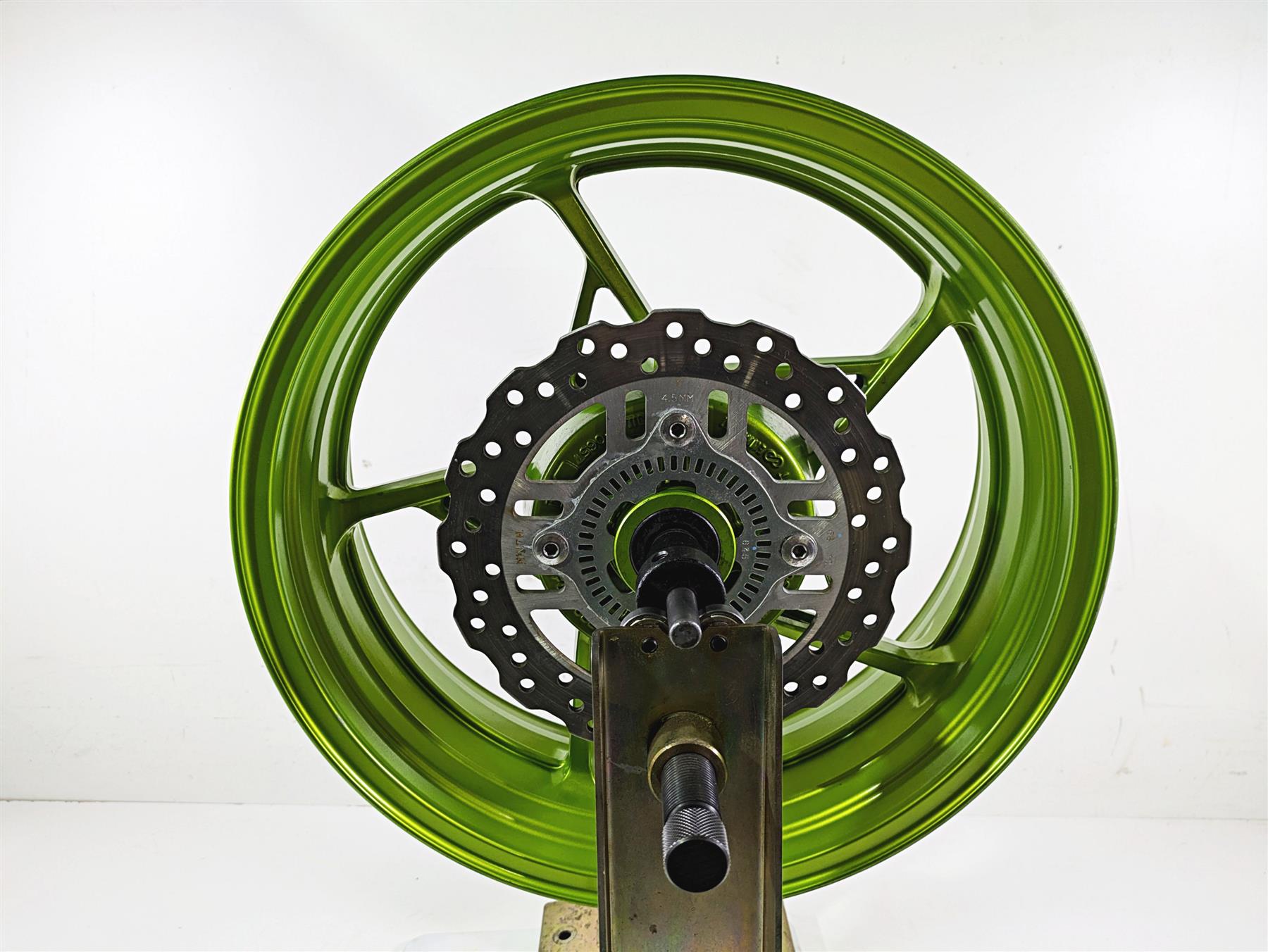 2021 Kawasaki Z900 ZR900 Straight 17x5.5 Rear Wheel Rim 41073-0706 {{ shop.shopifyCountryName }} - Mototech271