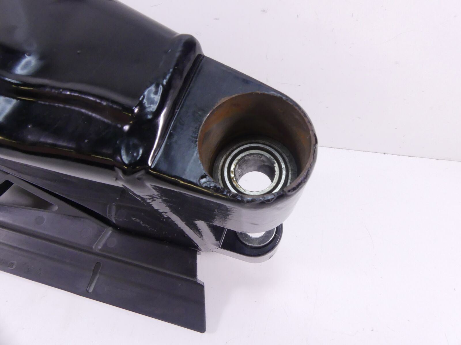 2009 Harley Touring FLHTCU Electra Glide Rear Swingarm Swing Arm + Axle 45470-09 {{ shop.shopifyCountryName }} - Mototech271
