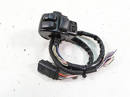 2013 Harley Touring FLHX Street Glide Right Hand Control Switch - Read 71684-06A {{ shop.shopifyCountryName }} - Mototech271