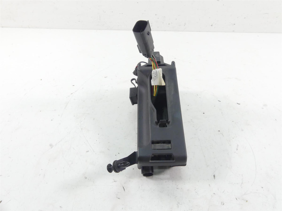 2018 Harley Softail FXBB Street Bob Horn + Cover & Wiring Box 69201654 {{ shop.shopifyCountryName }} - Mototech271