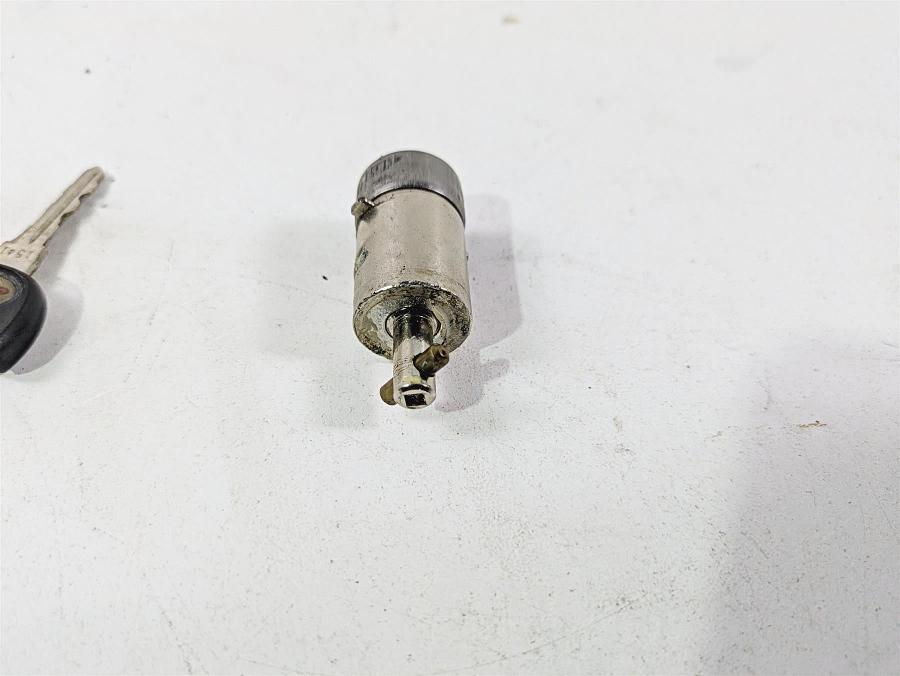 2017 Indian Chieftain Limited Fork & Saddle Bag Lock Key Set 2635146 {{ shop.shopifyCountryName }} - Mototech271