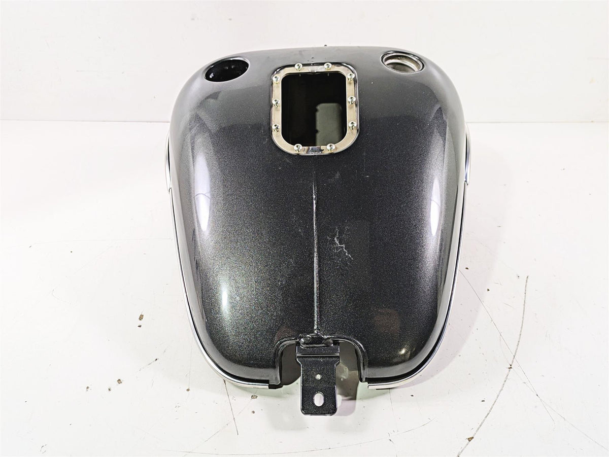 2005 Harley Softail FLSTSCI Heritage Springer Fuel Gas Tank - No Dent 61625-01E {{ shop.shopifyCountryName }} - Mototech271