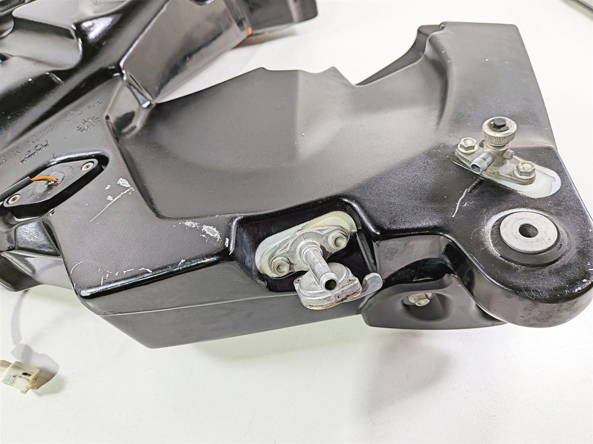 2005 KTM 950 LC8 Adventure Left Side Plastic Fuel Gas Tank 60007013044 {{ shop.shopifyCountryName }} - Mototech271
