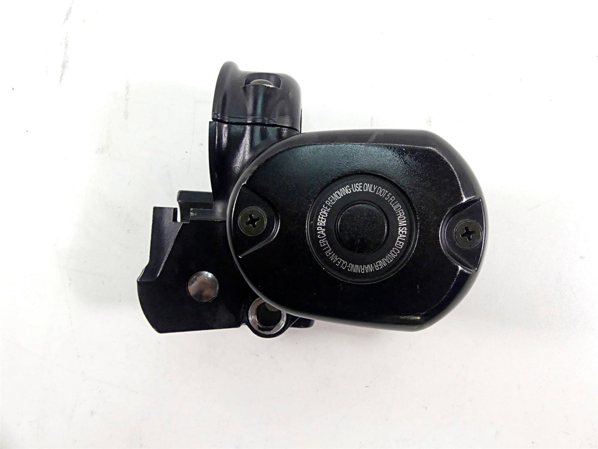 2005 Harley Sportster XL1200 C Front Brake Master Cylinder 1/2" 45146-04 {{ shop.shopifyCountryName }} - Mototech271