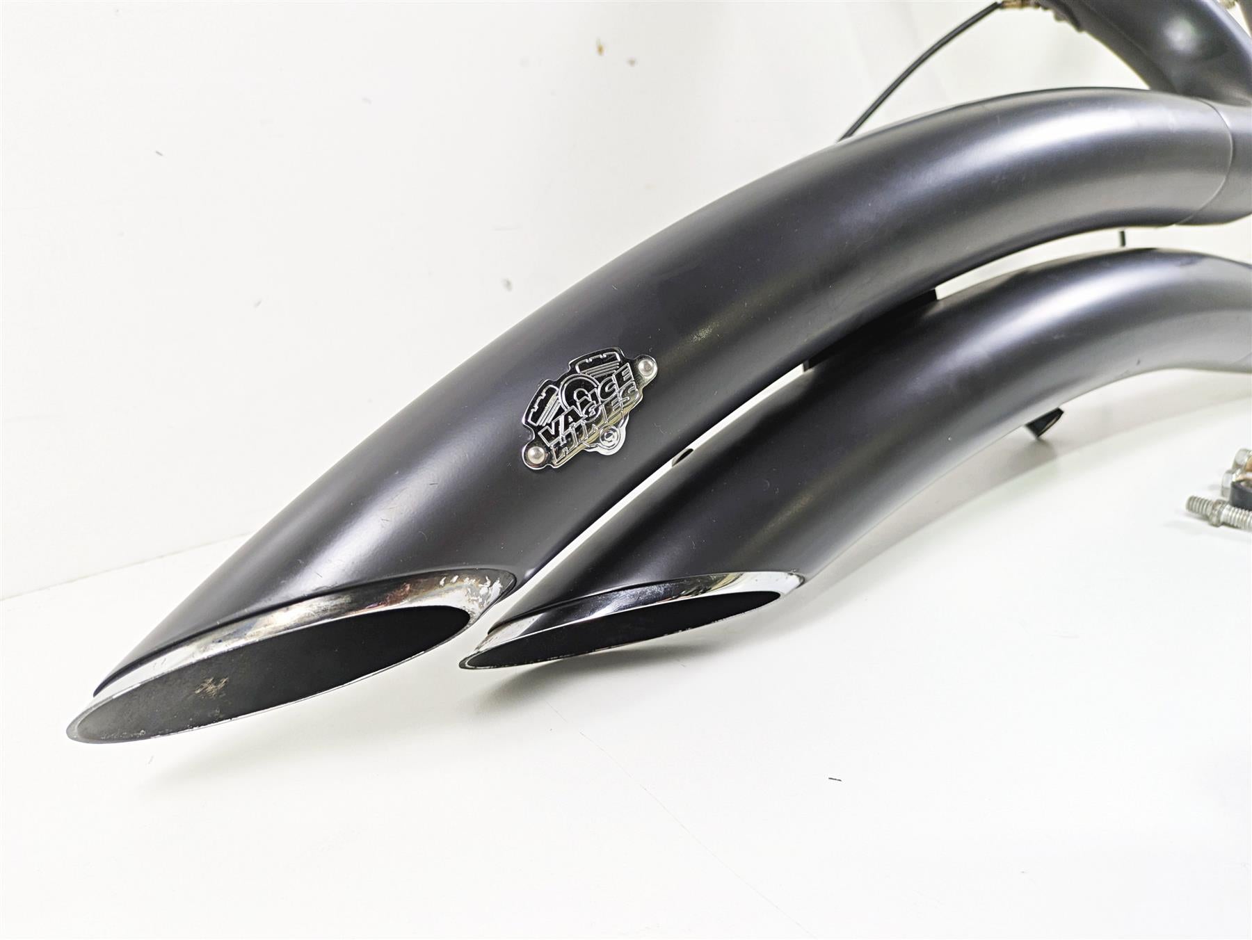 2014 Harley FXDF Dyna Fat Bob Vance Hines Big Radius 2-2 Exhaust System 46071 {{ shop.shopifyCountryName }} - Mototech271