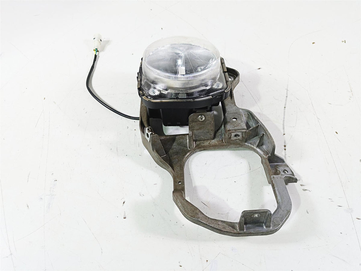 2022 Yamaha YXZ1000 R Left Headlight Mount & One Lamp 2UD-84300-00-00 {{ shop.shopifyCountryName }} - Mototech271