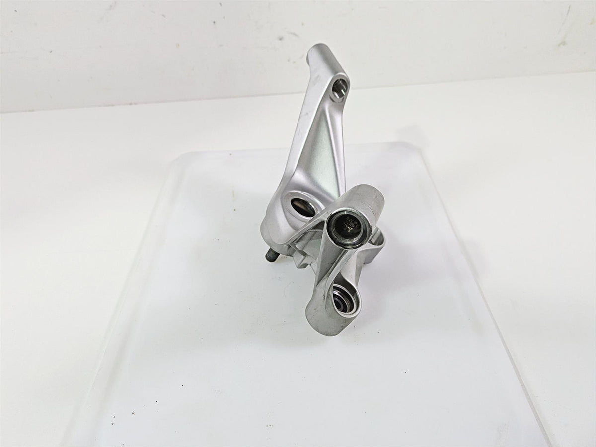 2019 BMW R1250RT K52 Handlebar Mount Upper Triple Tree 32718520053 {{ shop.shopifyCountryName }} - Mototech271