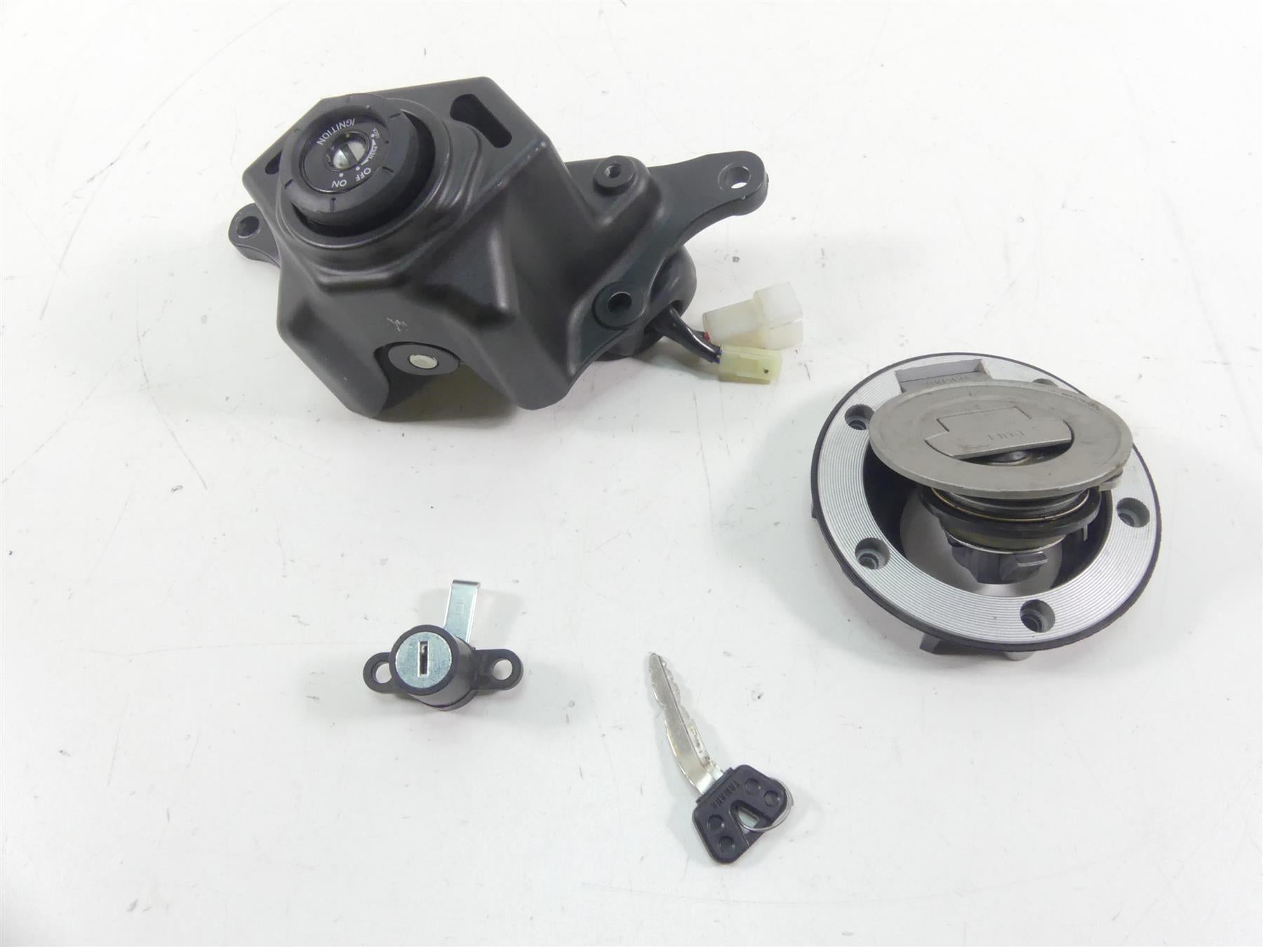 2022 Yamaha MT09 FZ09 Ignition Switch Key Lock Set B7N-82501-10-00
