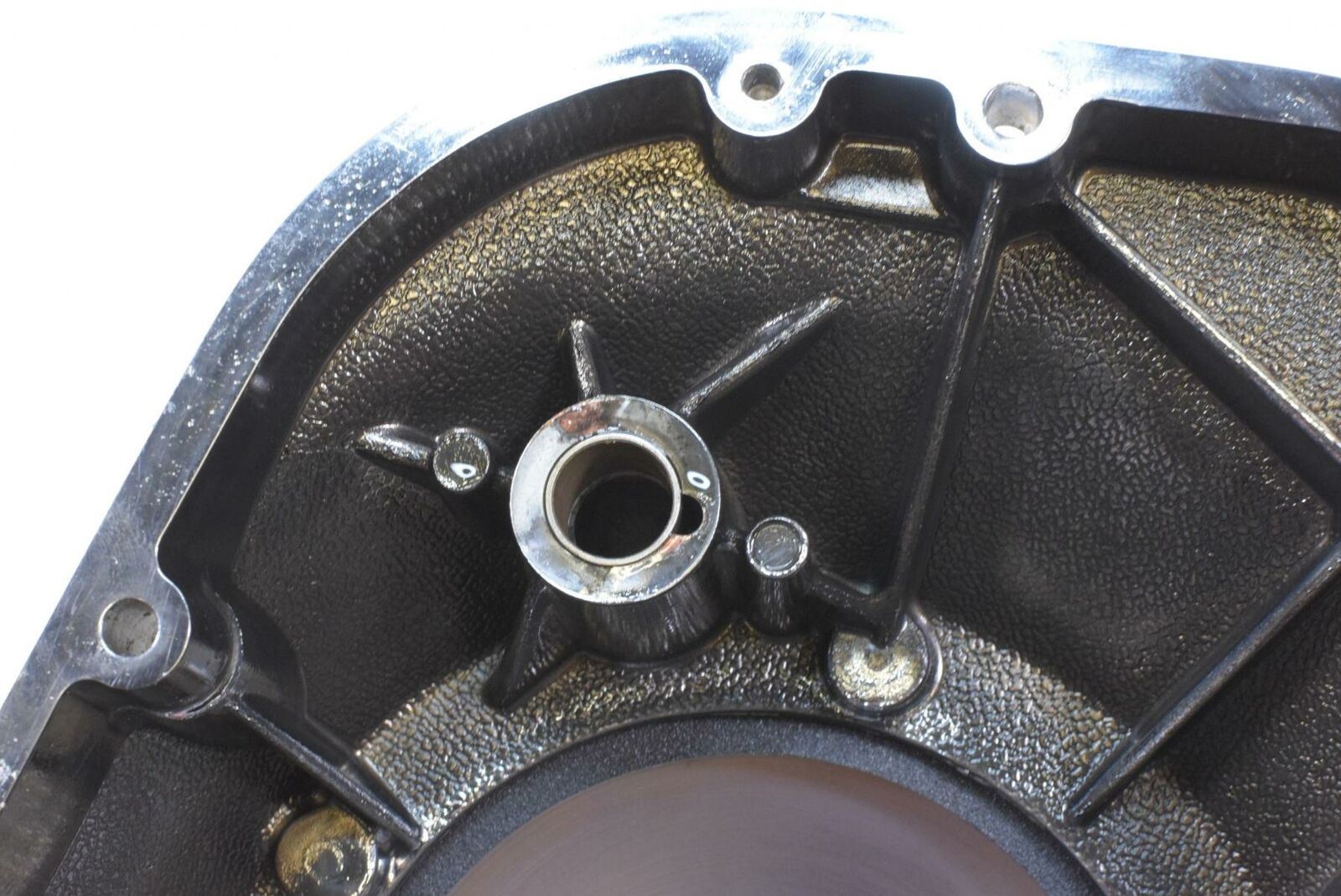 2004 Harley FLHTCSE CVO Electra Glide Outer Primary Drive Clutch Cover 60685-04 {{ shop.shopifyCountryName }} - Mototech271