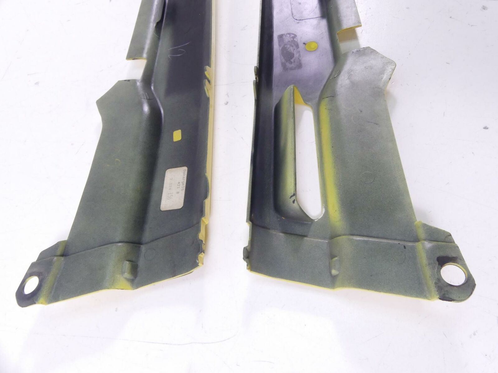 1995 BMW R1100RS 259S Rear Tail Side Cover Fairings Yellow 52532313117 {{ shop.shopifyCountryName }} - Mototech271