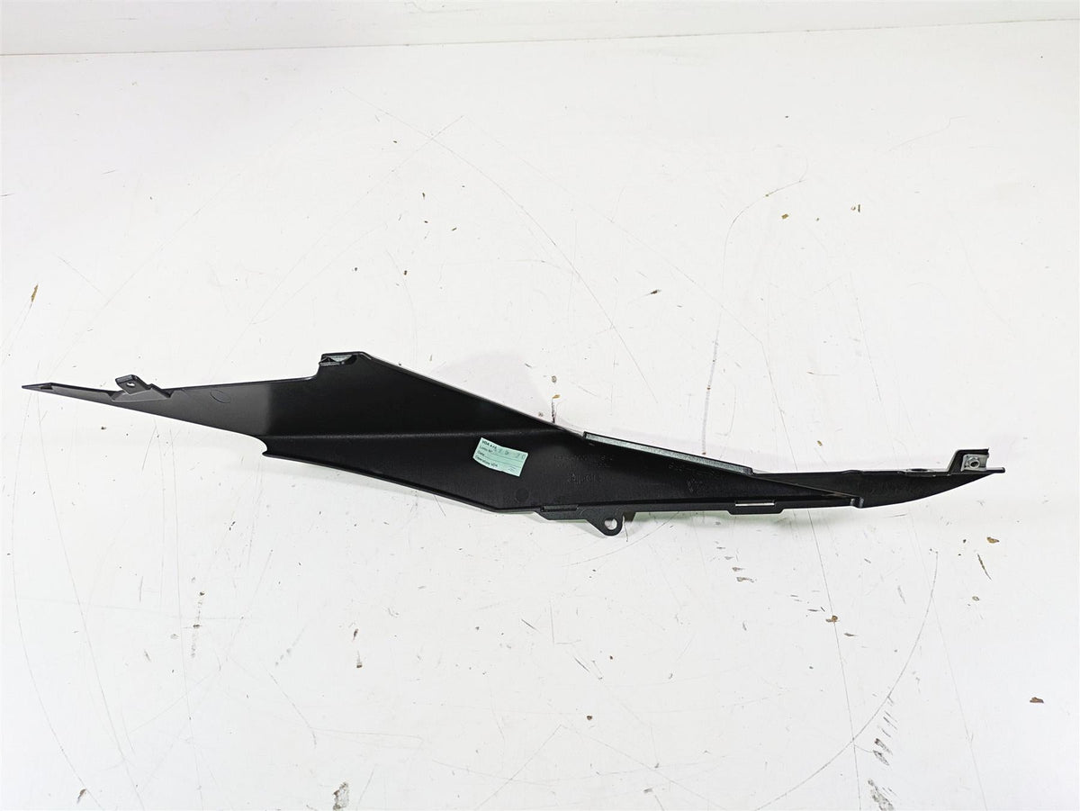 2021 Aprilia RS660 Left Rear Tail Cover Fairing Plastic Cowl 2B006648 {{ shop.shopifyCountryName }} - Mototech271
