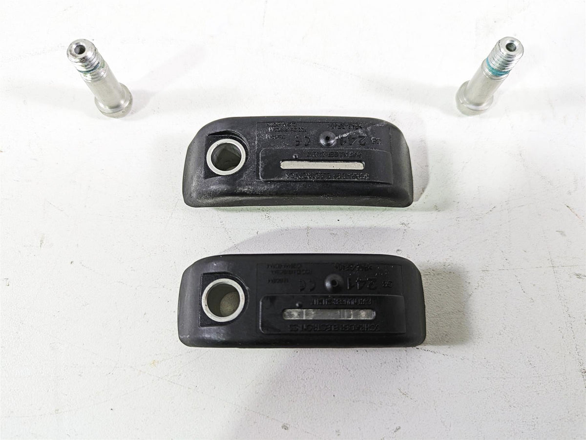 2018 Indian Chieftain Dark Horse Tire Pressure Sensor Set 2412417 2208712 {{ shop.shopifyCountryName }} - Mototech271