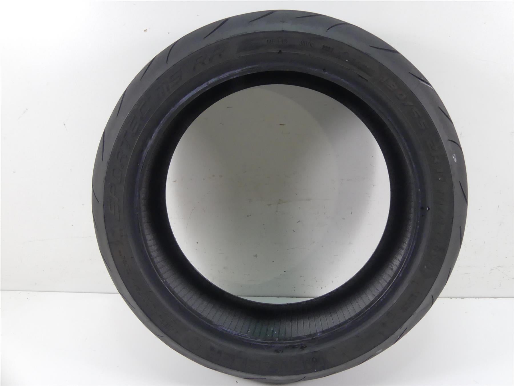 Used Rear Motorcycle Tire Metzeler Sportec M9RR 180/55R17 - 5417581 {{ shop.shopifyCountryName }} - Mototech271