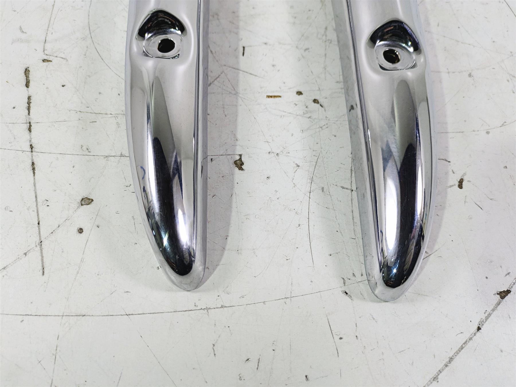 2002 Honda GL1500 CD Valkyrie Deluxe Rear Fender Struts Braces Set 77330-MZ0-A40 {{ shop.shopifyCountryName }} - Mototech271