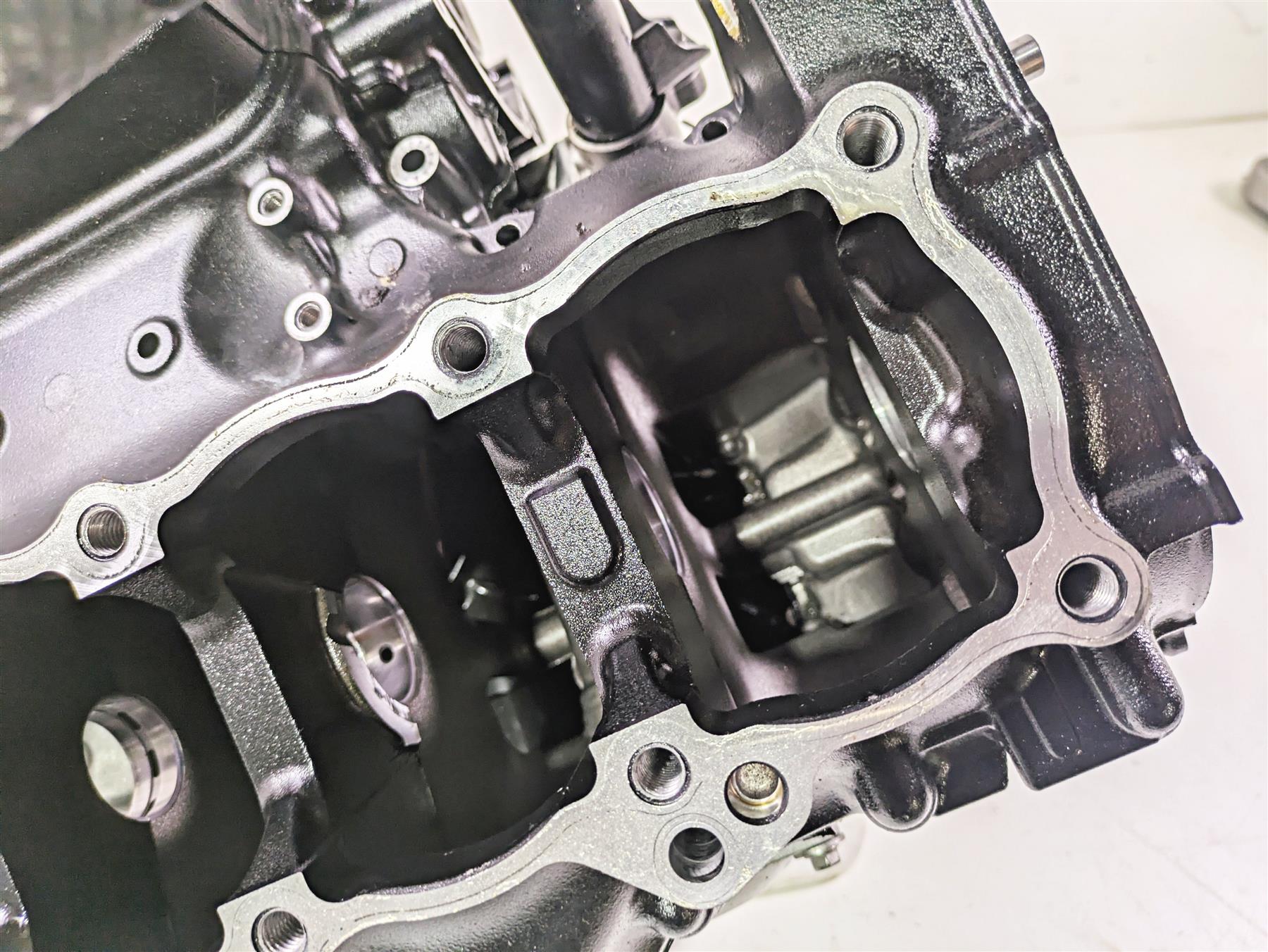 2021 Kawasaki Z900 ZR900 Bottom Lower End Engine Crankcase 14001-0725 {{ shop.shopifyCountryName }} - Mototech271
